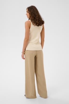 Mouwloos vest CUsophi Mouwloos vest Fitted