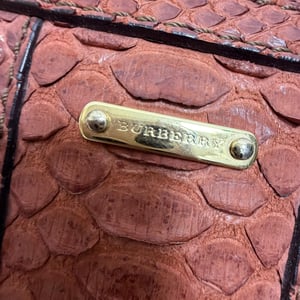 Burberry Medium Nevinson bowlingtas in bruin pythonleer