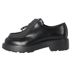 Prada Diapason Geborstelde Loafers in Zwart Leer