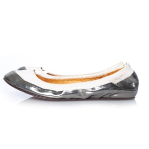 Lanvin, stretch ballerina in wit en metallic