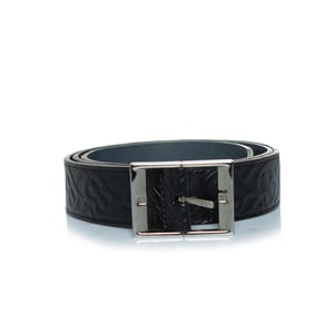Burberry leren riem met B-reliëf in zwart