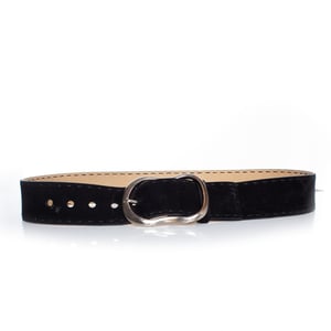 Prada, zwarte suède riem met zilveren gesp.