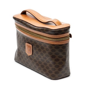 Top Handle Toiletry Pouch  Pouch