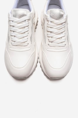 Whisper Casual Sneaker