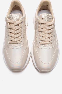 Whisper Casual Sneaker