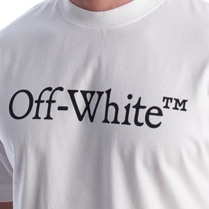 Grote Boekachtige Korte Mouwen T-Shirt