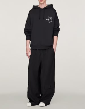 Merchandise hoodie met grafisch logo