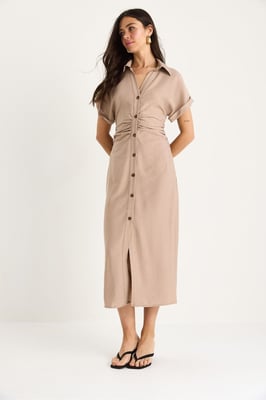 V-hals Midi-jurk met knoopsluiting