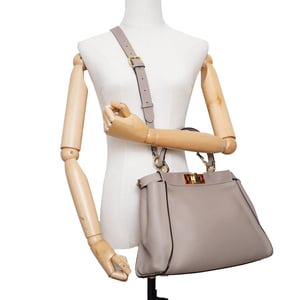 Fendi leren handtas Peekaboo