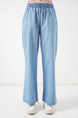 Ontspannen Pas Wijd Beenzijen Jeans met Koordsluiting