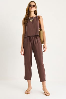 Mouwloze Crewneck Blouse en Carrof Fıt Broekset