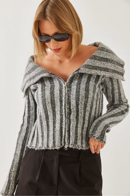 Gestreepte Fitted Crop Cardigan met Capuchon en Rits