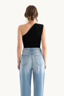 Eén Schouder Geraffineerde Cap Mouw Body
