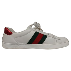 Gucci Ace Bee lage sneakers in wit leer