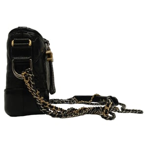 Chanel Small Gabrielle Hobo Bag in zwart kalfsleer