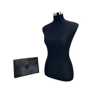 Vintage leren clutch van Yves Saint Laurent met reliëf