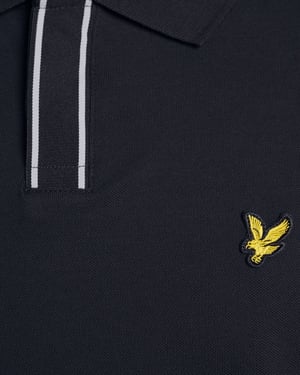 Poloshirt met geaccentueerde knoopsluiting