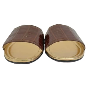 Prada Krokodillenpatroon Slide Flat Sandalen in Bruin Leer