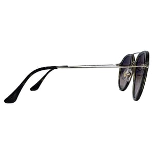 Ray Ban RB4253 pilotenzonnebril met dubbele brug in bruin acetaat.