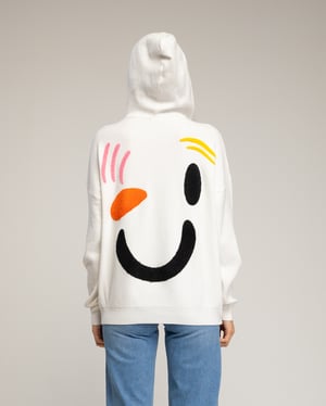 Gebreide hoodie met een grafisch detail op de voorkant en de rug.