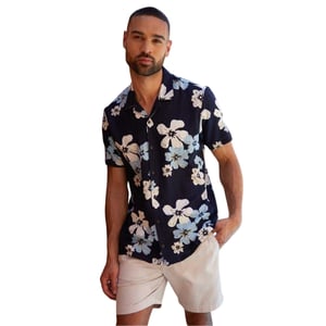 Threadbare Herenoverhemd met bloemenprint over het hele oppervlak en korte mouwen (Zwart)