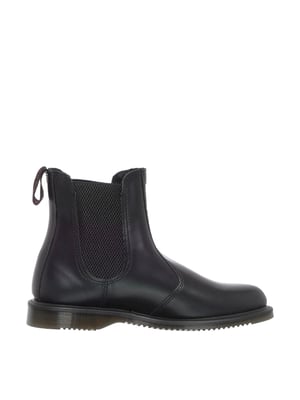 Flora Gladde, Gepolijste Chelsea Boots