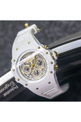 Invicta Racing 69649 Herenhorloge - Quartz Uurwerk - Acryl met Gouden Wijzerplaat - 43 mm