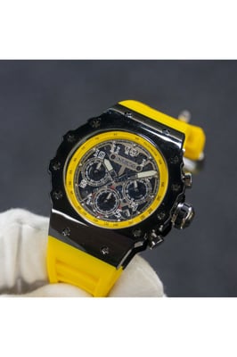 Invicta Racing 69670 Herenhorloge - Quartz Uurwerk - Acryl met Zilveren Wijzerplaat - 43 mm