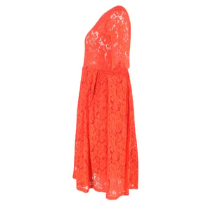 Ganni Midi-jurk met Kantdetails in Rood Polyester