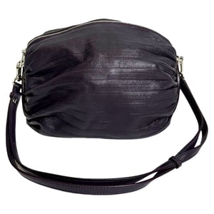 Loewe Geplooide Armbandzak in Paarse Leren
