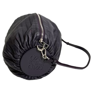Loewe Geplooide Armbandzak in Paarse Leren