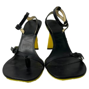 Loewe Petal Enkellaarsjes met Enkelband in Zwart Geitenleer