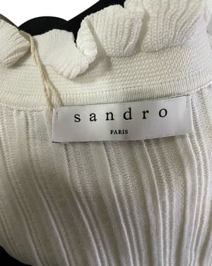 Sandro Edda tweekleurige gebreide mini-jurk van wit katoen
