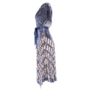 Temperley London Akiko midi-jurk met pailletten en riem in blauw nylon
