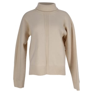 Gebreide trui met col en open rug van Jil Sander in crèmekleurige wol.