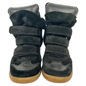 Isabel Marant Bekett Hoge Wedge Sneakers in Zwart Suède