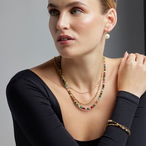 Luxenter Essential Oorbellen in 925 Sterling Zilver en Witte Parel afgewerkt in 18 karaat geel goud