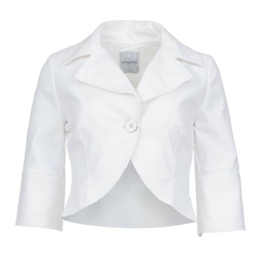 Elegante Witte Cropped Jas met Unieke Knoopdetails