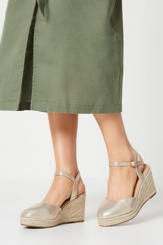 Wide Fit Rumor Closed Toe Wedges
