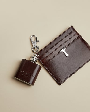 Ted Baker Hipp kaarthouder- en heupflesset, bruin