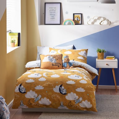 Peter Rabbit TM Sleepy Head Reversible Duvet Cover Set
