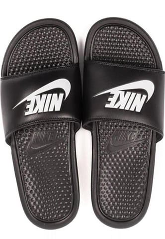 Nike Benassi Slip On Sliders in Zwart/Wit