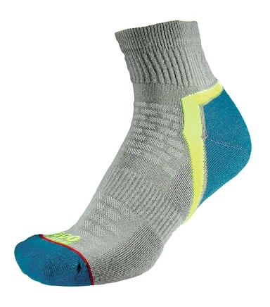 1000 Mile - Dames Actieve Kwart Repreve Ademend Sokken Met Platte Teennaad - Zilver / Teal