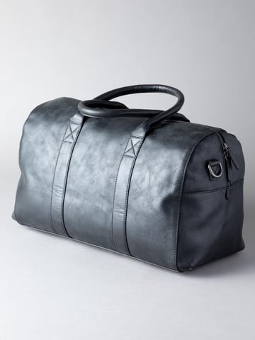 Scarsdale Leather Holdall in Black