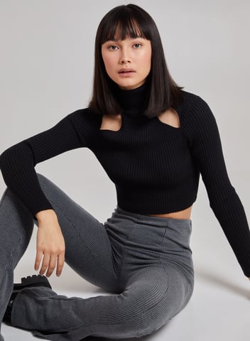 POPULAR - Ribbed Roll Neck Jumper With Cut Out Detail