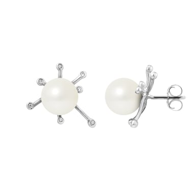 Witgouden (750/1000) oorbellen met witte zoetwaterparel en diamanten