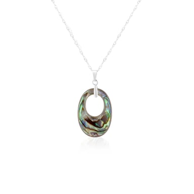 Abalone-hanger met zilveren basis.