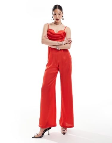 Jaded Rose satin korsett jumpsuit i röd