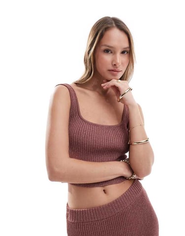 ASOS DESIGN stickad spaghetti-top med rund halsringning i metallisk garn i brun set
