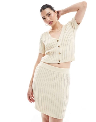 Vero Moda Aware lätt stickad minikjol set i benvit